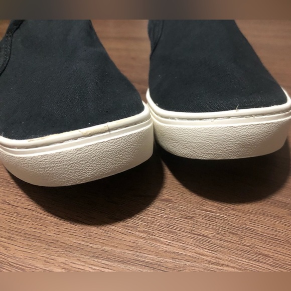 Old Navy Slip On Shoes, Black Canvas, Women’s Size 8 - Picture 6 of 11